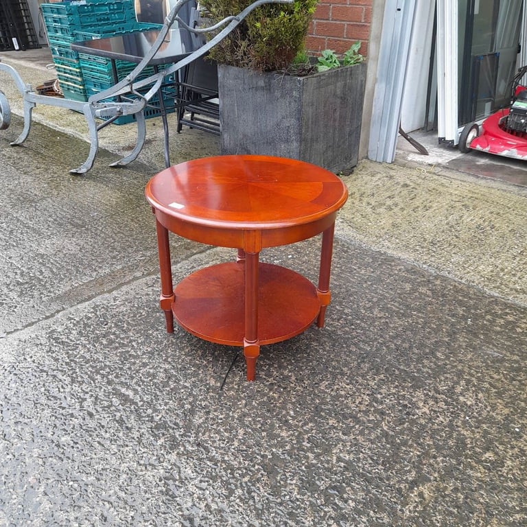 Solid wood round table with shelf 60cm x 53cm, Ref:19745