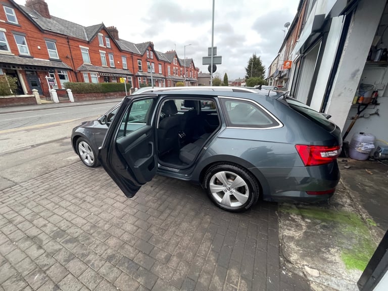 2017 Skoda Superb 2.0 TDI CR SE 5dr DSG ESTATE Diesel Automatic