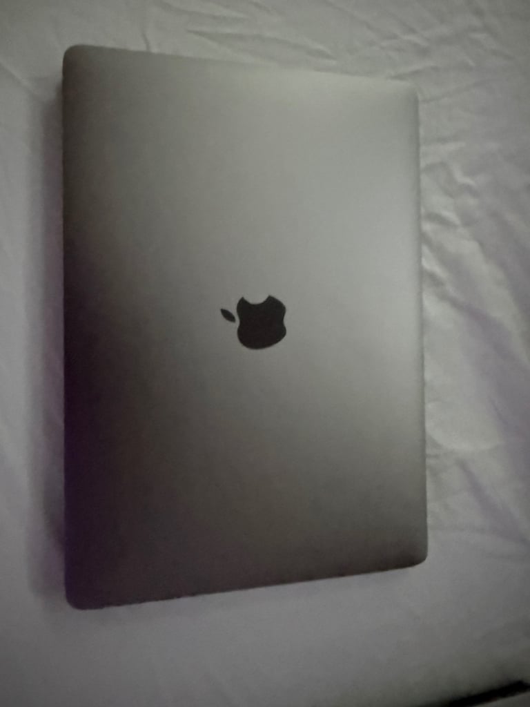 Apple MacBook Pro 13” late 2017 for sale 