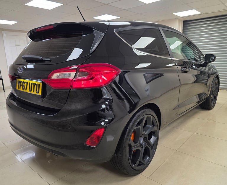 FORD FIESTA 1.1 Ti-VCT Zetec Black Manual Petrol WARRANTY 12 MONTHS MOT