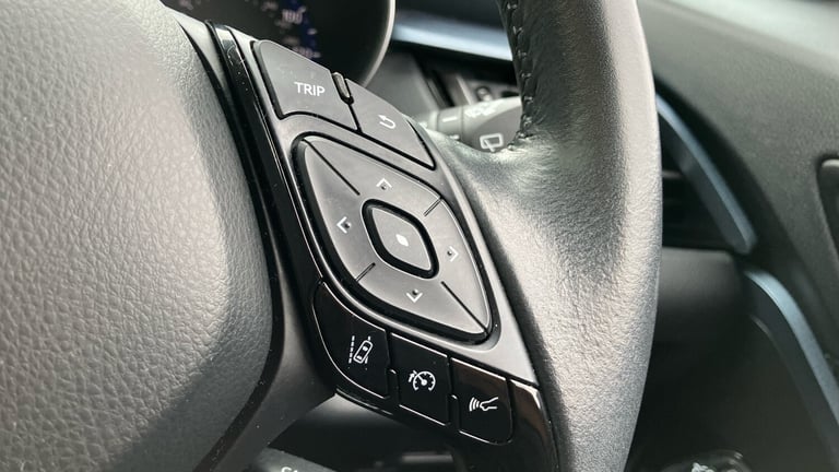 2020 Toyota C-HR 1.8 Hybrid Design 5dr CVT HATCHBACK PETROL/ELECTRIC Automatic