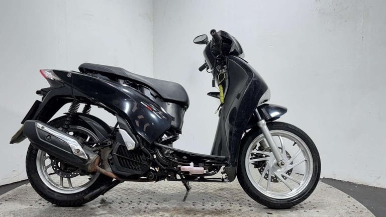 Honda SH125 SH 125 2016 NON RUNNING PROJECT BIKE 125CC