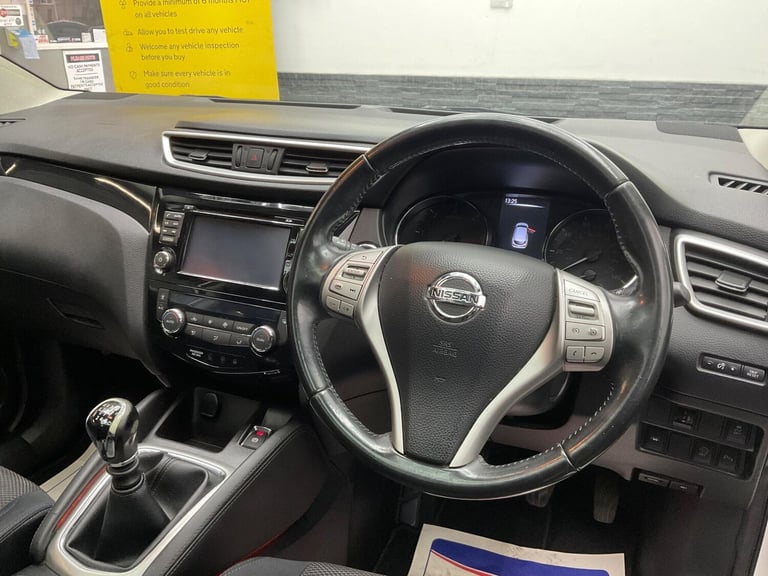 2015 Nissan Qashqai 1.5 dCi n-tec+ 2WD Euro 5 (s/s) 5dr HATCHBACK Diesel Manual