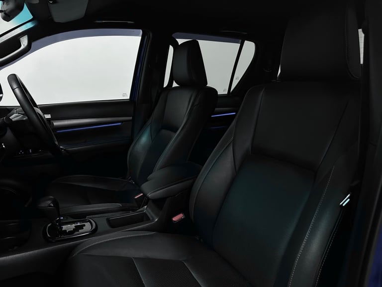 2021 (71) Toyota Hilux Invincible X Pickup Double Cab 2.8 D-4D Auto ( 204 bhp )