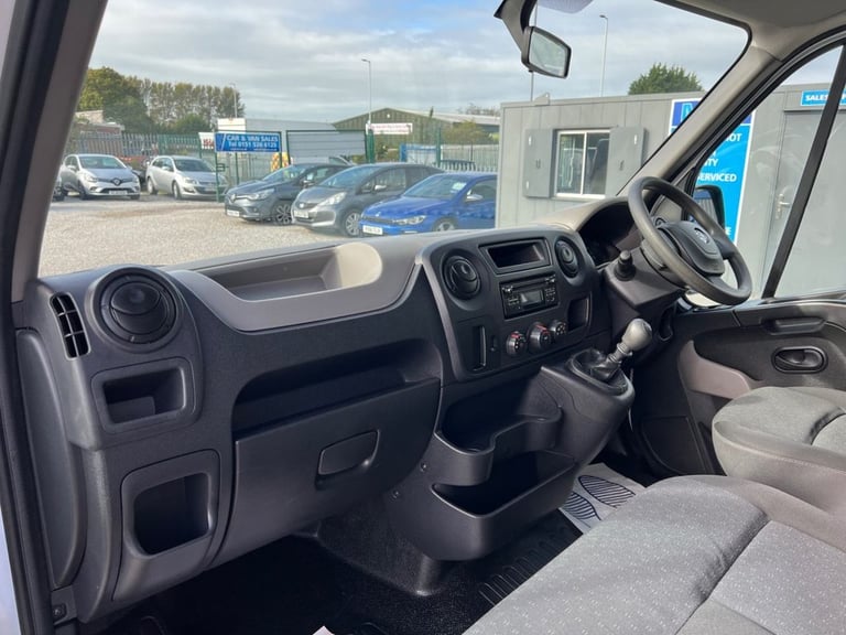 2016 Vauxhall Movano F3500 L3H1 2.3 CDTI CRC DROPSIDE CREWCAB/DROPSIDE Diesel Manual