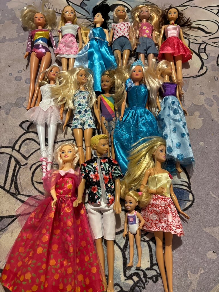 image for Barbie bundle number 2!! £15 Ono 