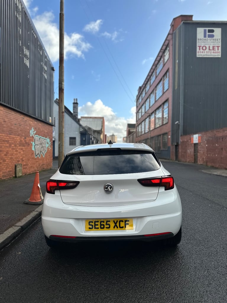 Vauxhall, ASTRA, Hatchback, 2016, Manual, 1598 (cc), 5 doors