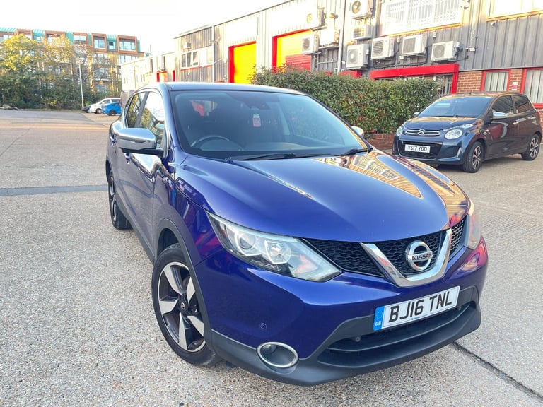 image for  Nissan Qashqai 1.6 dCi N-Connecta XTRON 2WD Euro 6 (s/s) 5dr Diesel Automatic