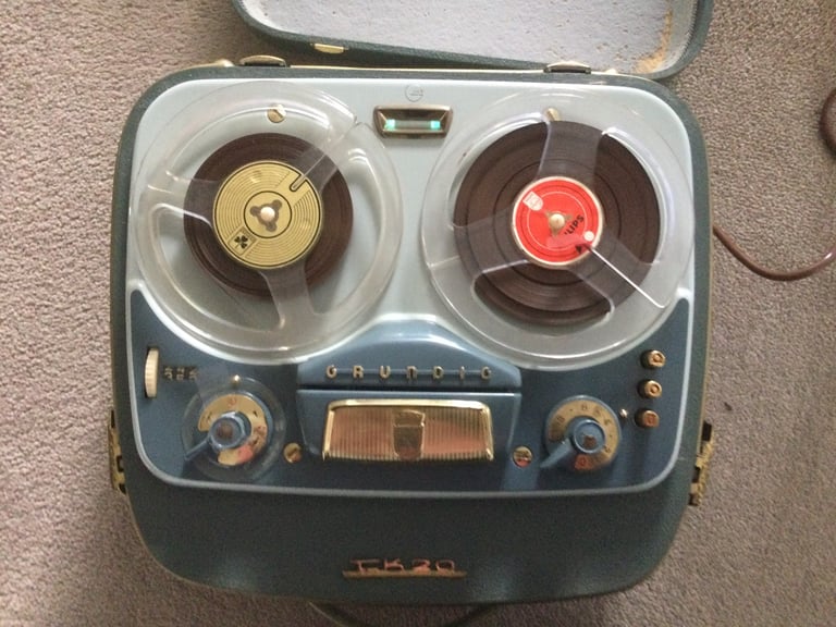 Vintage 1960's Grundig TK 14 Reel To Reel Tape Recorder (Non Practical)