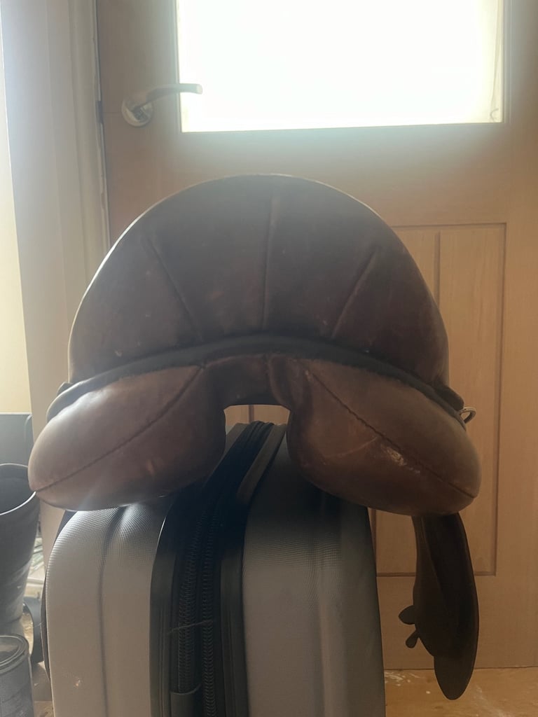 16” M and J English leather brown saddle 