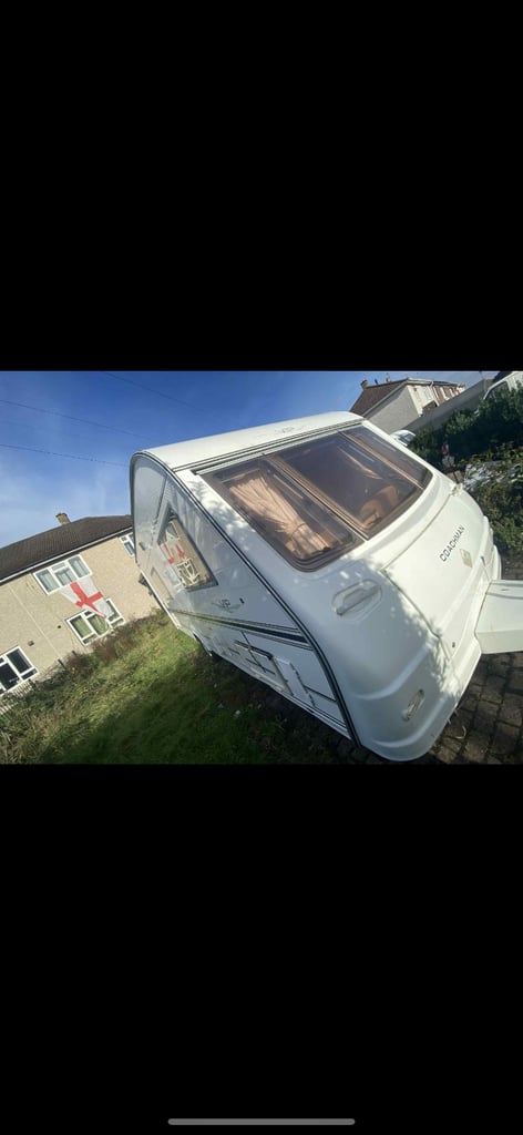 2005 COACHMAN VIP 520/4