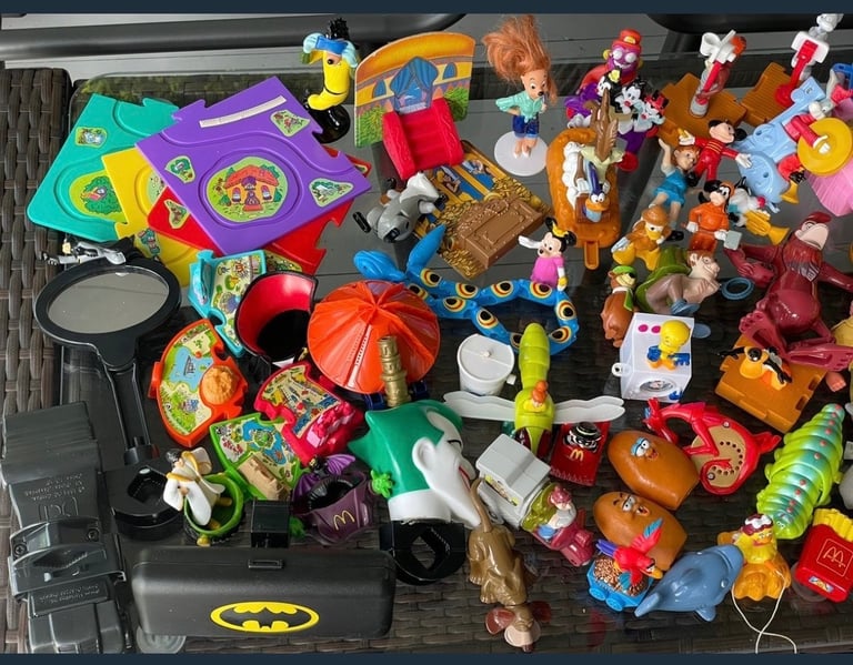Approx 80 retro McDonald toys