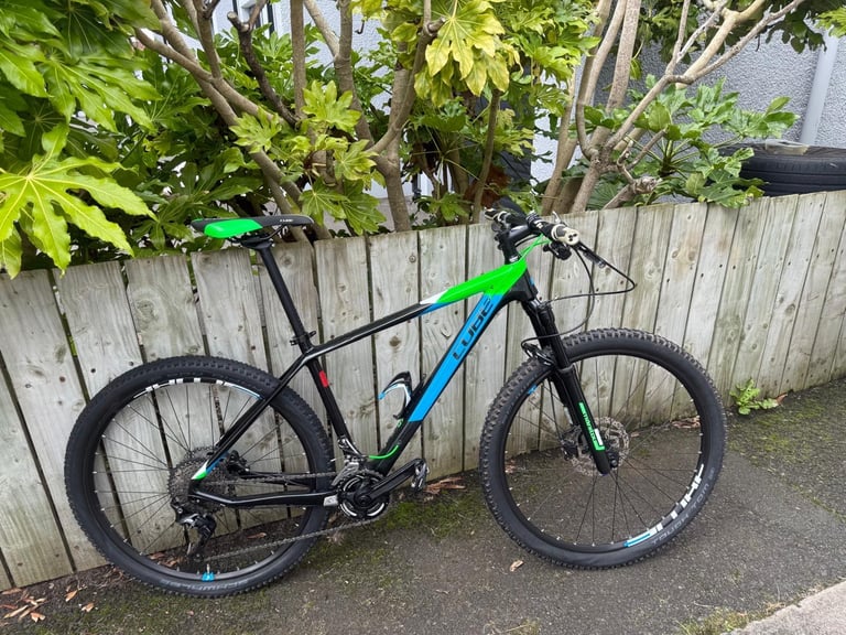 Cube Reaction GTC Carbon Fibre 27.5 Mountain Bike - Size M/L