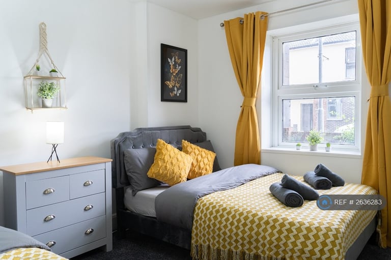 2 bedroom house in West Court, Southsea, PO4 (2 bed) (#2636283)