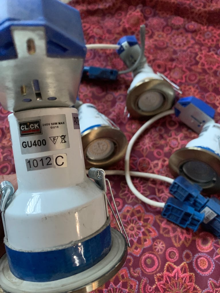 Downlight with Flow Connector