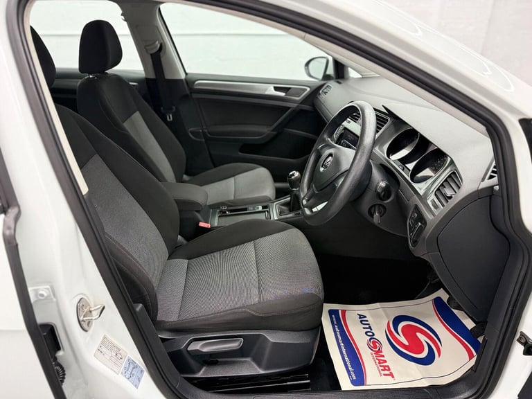 VOLKSWAGEN GOLF 1.6 TDI BlueMotion Tech S 2015