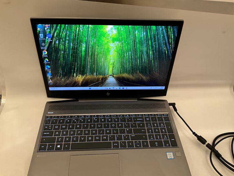 image for ZBook 15V G5, Gaming laptop 💻 i7-9750H, 512GB SSD, 32GB RAM, 