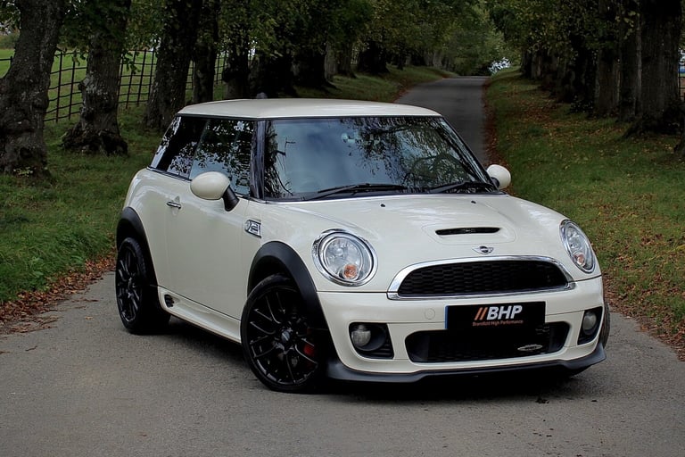 image for 2011 MINI Hatch 1.6 John Cooper Works 3dr HATCHBACK Petrol Manual