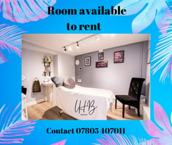 Salon room available to rent 