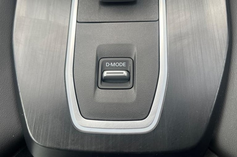 2022 Nissan Qashqai 1.3 DiG-T MH 158 N-Connecta 5dr Xtronic Automatic Hatchback Petrol Automatic