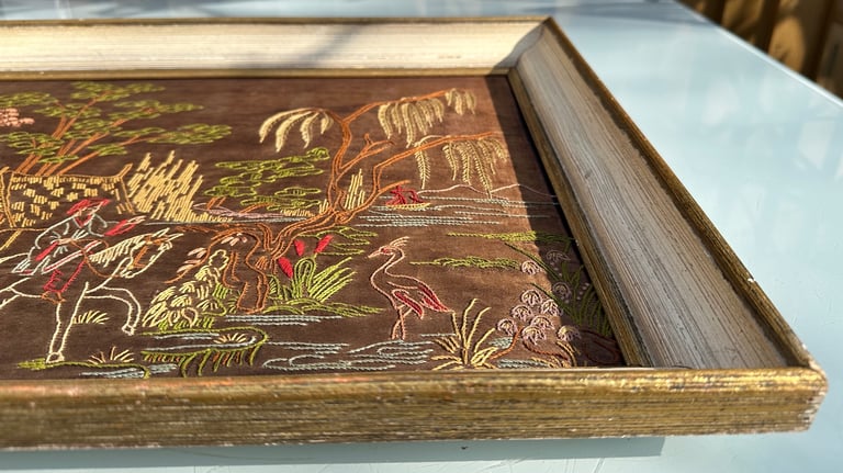 ANTIQUE FRAMED CHINESE SILK EMBROIDERY TAPESTRY PICTURE, 78x45cm - 1900s - WILL POST!