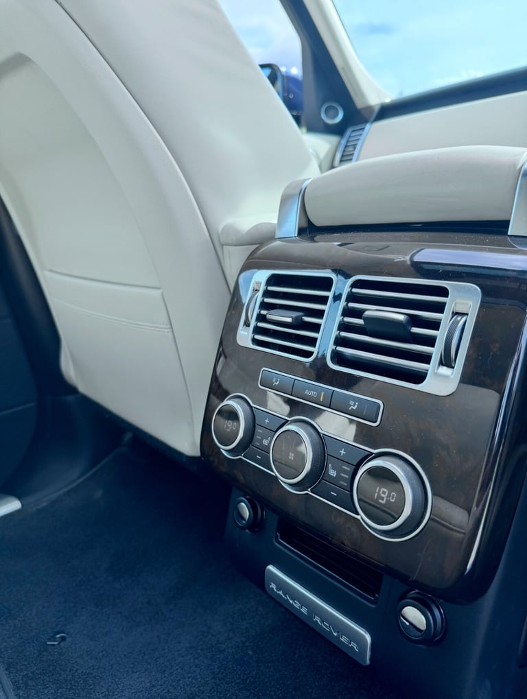 LAND ROVER RANGE ROVER 4.4 SD V8 Vogue 2015