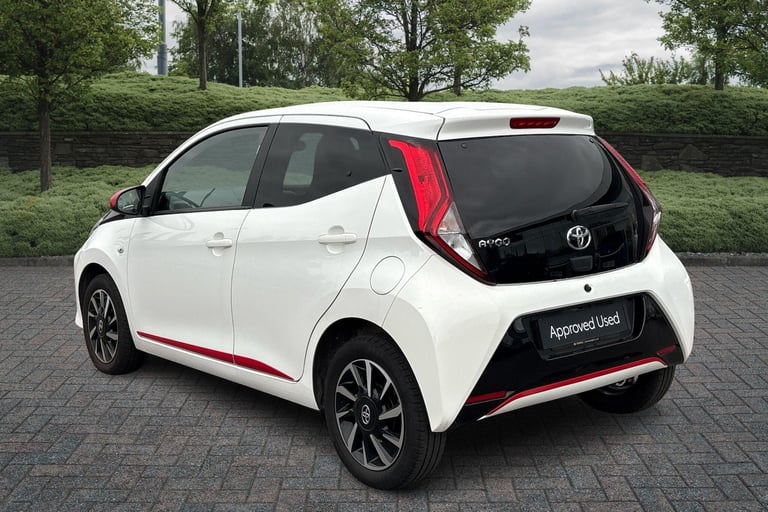 2021 Toyota AYGO 1.0 VVT-i X-Trend TSS 5dr x-shift Hatchback Petrol Automatic