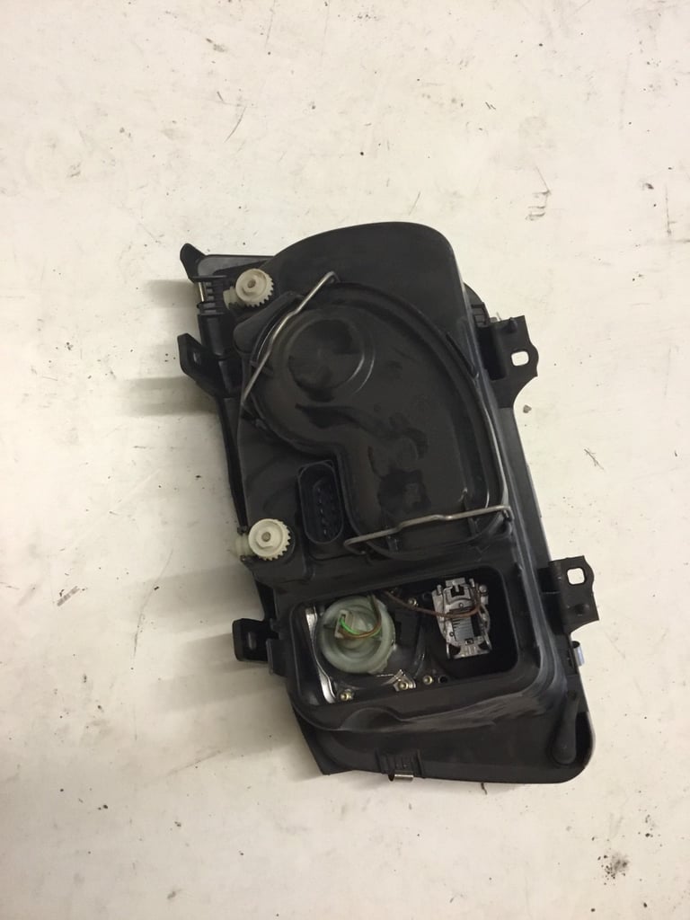 Volkswagen Bora Headlamp 