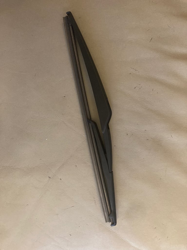 image for Used Rear windscreen wiper 