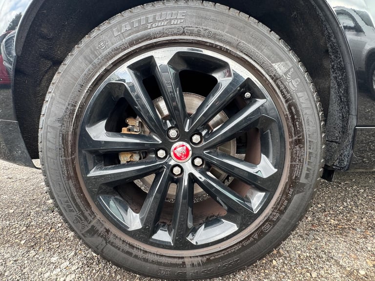 2019 Jaguar F-Pace 2.0d R-Sport 5dr Auto ESTATE DIESEL Automatic
