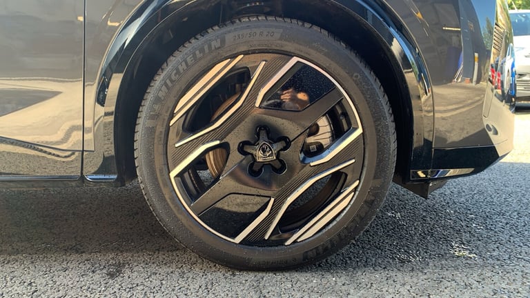 2025 Peugeot 3008 73kWh GT SUV 5dr Electric Auto (210 ps) SUV Electric Automatic