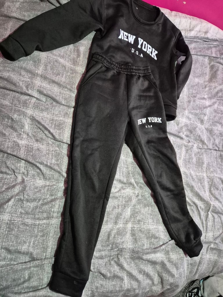 image for New York tracksuit s
