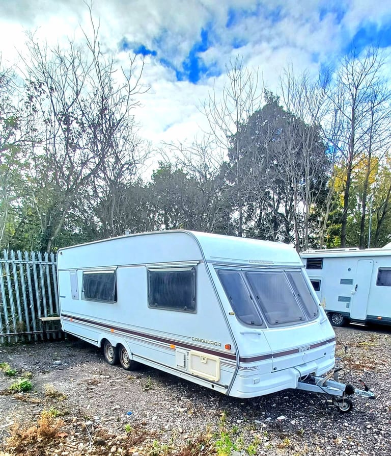 Twin axle Swift Conqueror Project caravan 