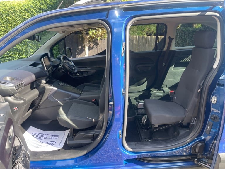 Peugeot Rifter 1.5 BlueHDi 130 Allure 5dr WHEELCHAIR ACCESSIBLE VEHICLE 3 SEATS
