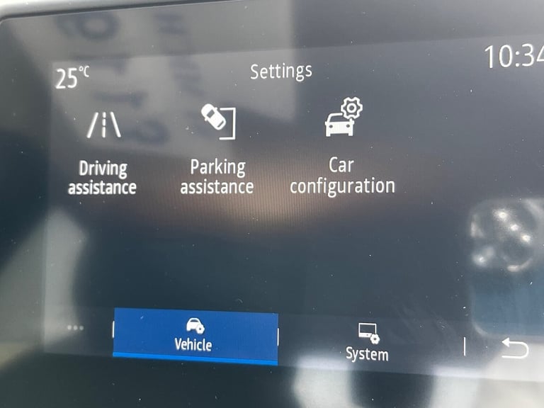 2020 Renault Captur ICONIC TCE Hatchback Petrol Manual