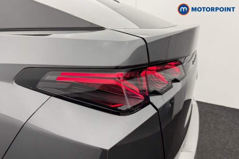 2024 Peugeot 3008 1.2 Hybrid 136 GT 5dr e-DSC6 SUV Petrol Automatic