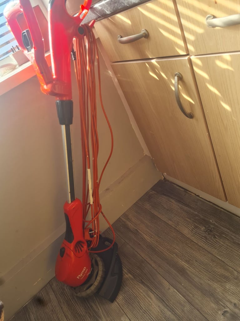 Flymo strimmer/trimmer 