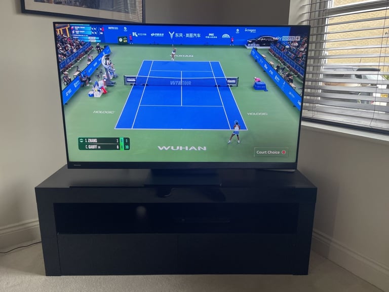 image for Hisense 55 Inch 55U8KQTUK Smart 4K TV (55inch) £400