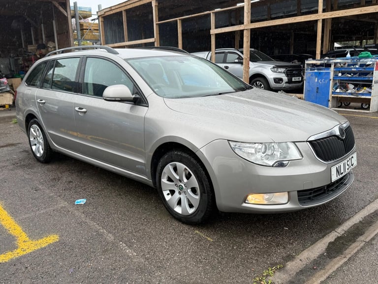 image for 2011 Skoda Superb 1.8 TSI S Euro 5 5dr ESTATE Petrol Manual