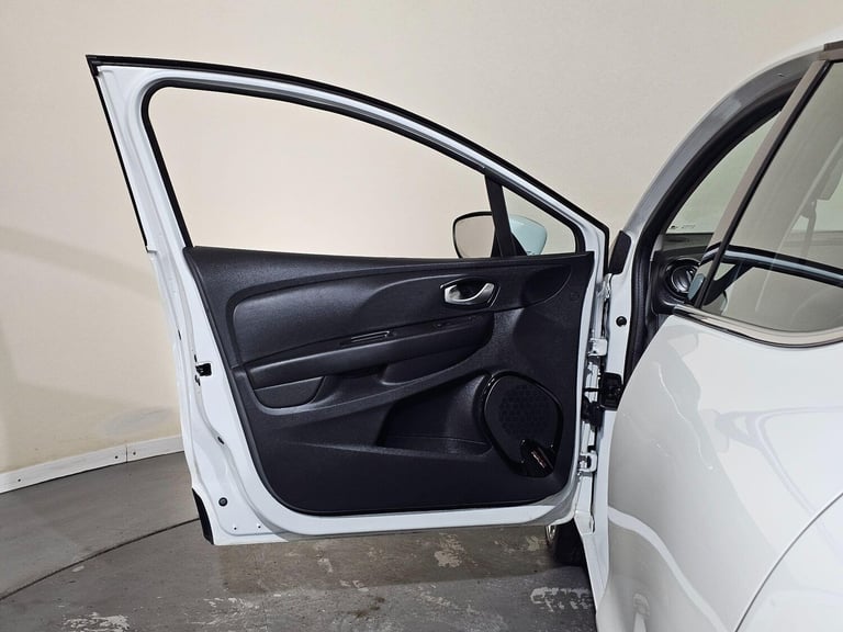 2018 Renault Clio 0.9 TCE 90 Dynamique S Nav 5dr HATCHBACK PETROL Manual