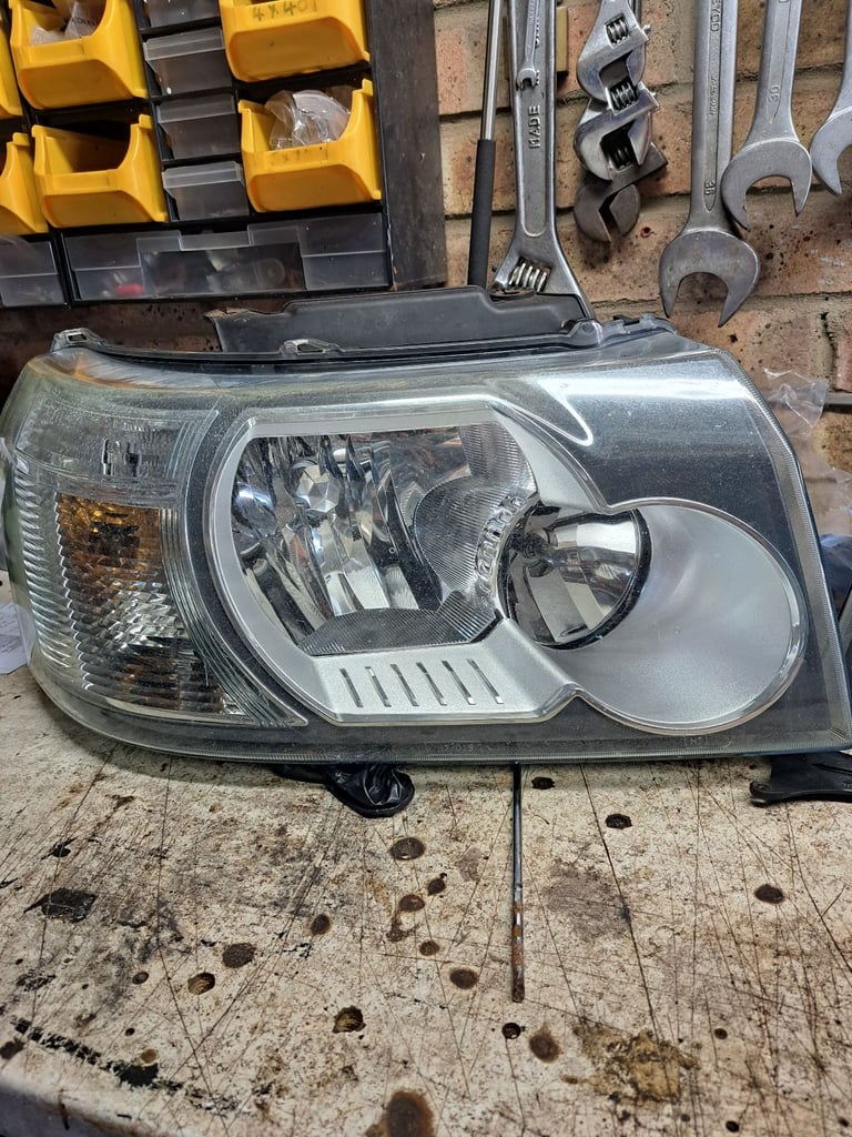 Freelander 2 headlights