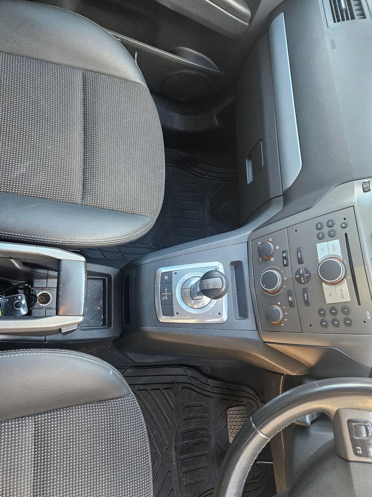 Vauxhall, ZAFIRA, MPV, 2006, Semi-Auto, 1796 (cc), 5 doors
