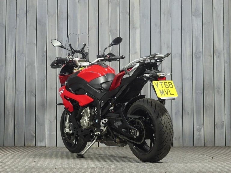 2018 A BMW S 1000 XR SPORT SE