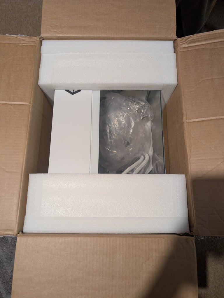 image for Gaming PC CyberPowerPC Infinity C3 i5-14400F RTX 5070 32GB RAM 1TB SSD – White Case