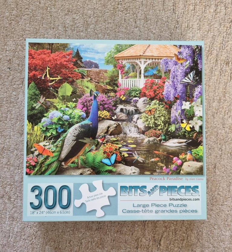 Peacock paradise 300 piece puzzle