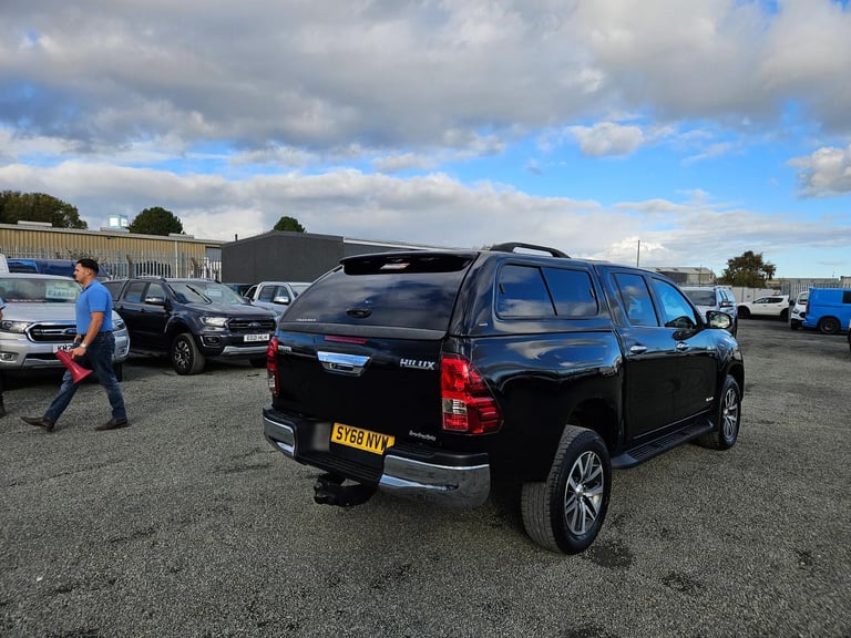 2018 TOYOTA HILUX INVINCIBLE D-4D 4WD 150BHP 2.4 D/CAB**ONLY 50K MILES**