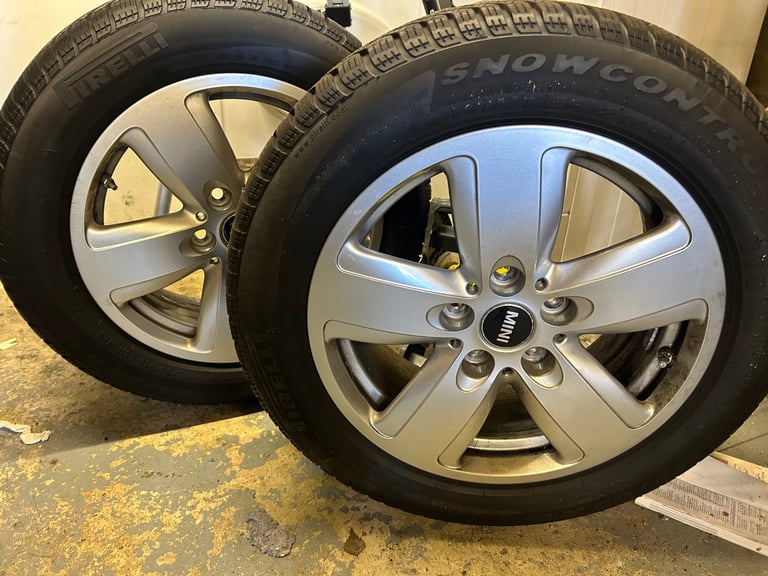 Mini alloy winter tyres 