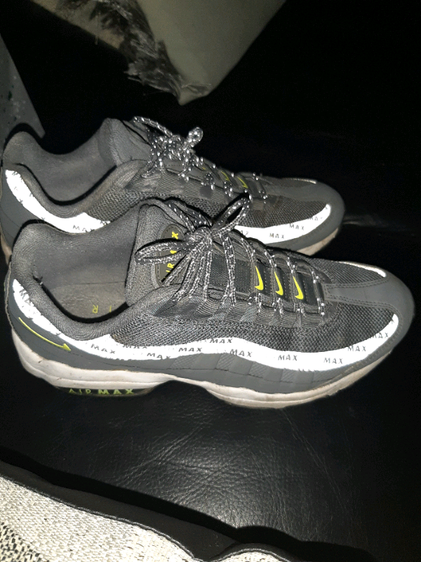 gumtree nike trainers