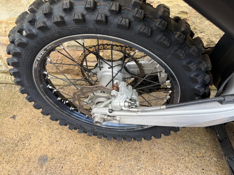 KTM 250 SXF 2024 MODEL 