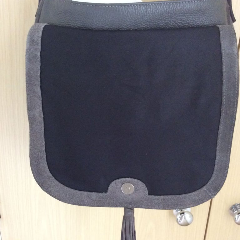 A. Bellucci women's grey tassel genuine suede leather shoulder bag medium, VGC